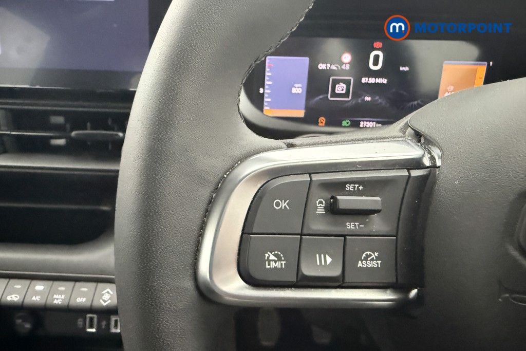 Jeep Avenger Altitude Manual Petrol SUV - Stock Number (1565145) - 12th supplementary image