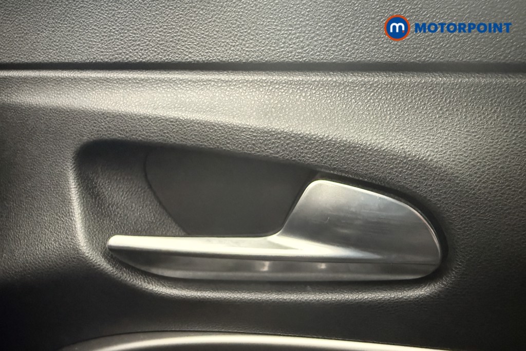 Jeep Avenger Altitude Manual Petrol SUV - Stock Number (1565145) - 15th supplementary image