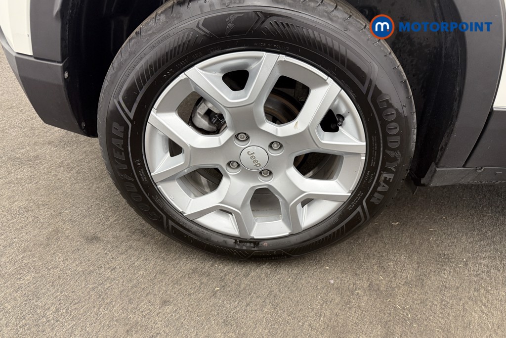 Jeep Avenger Altitude Manual Petrol SUV - Stock Number (1565145) - 19th supplementary image