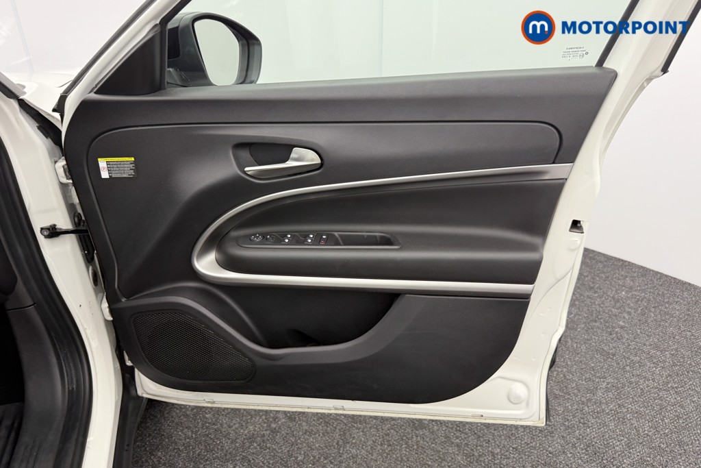 Jeep Avenger Altitude Manual Petrol SUV - Stock Number (1565147) - 15th supplementary image