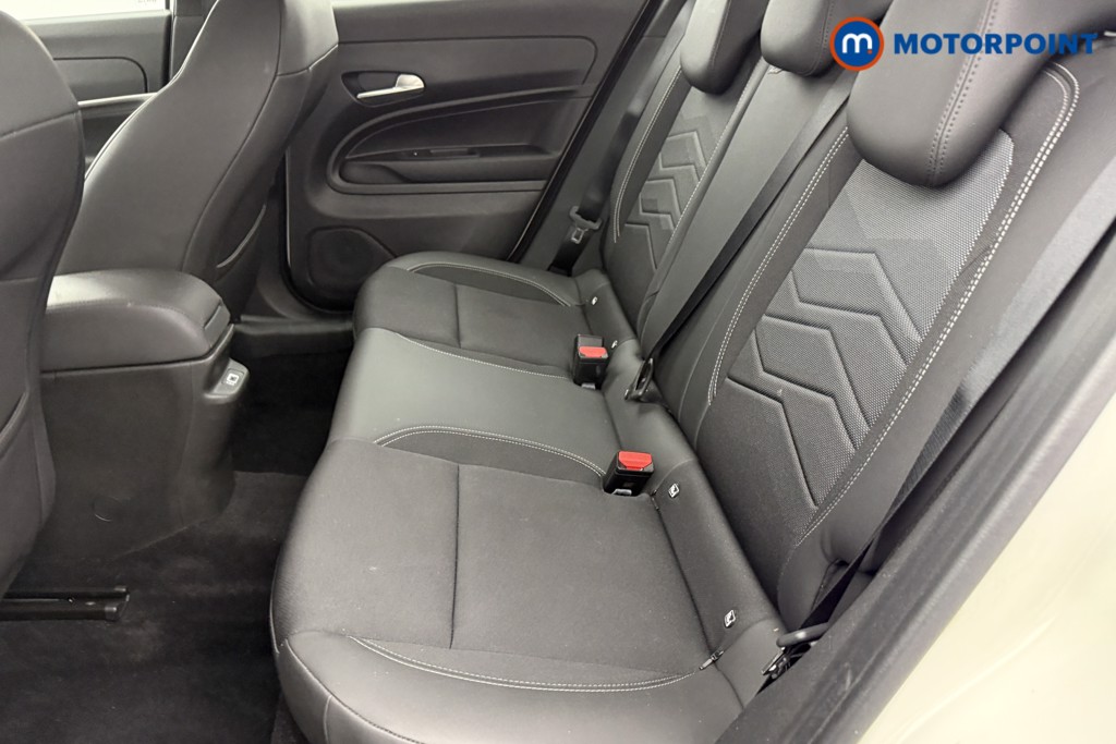 Jeep Avenger Altitude Manual Petrol SUV - Stock Number (1565147) - 20th supplementary image