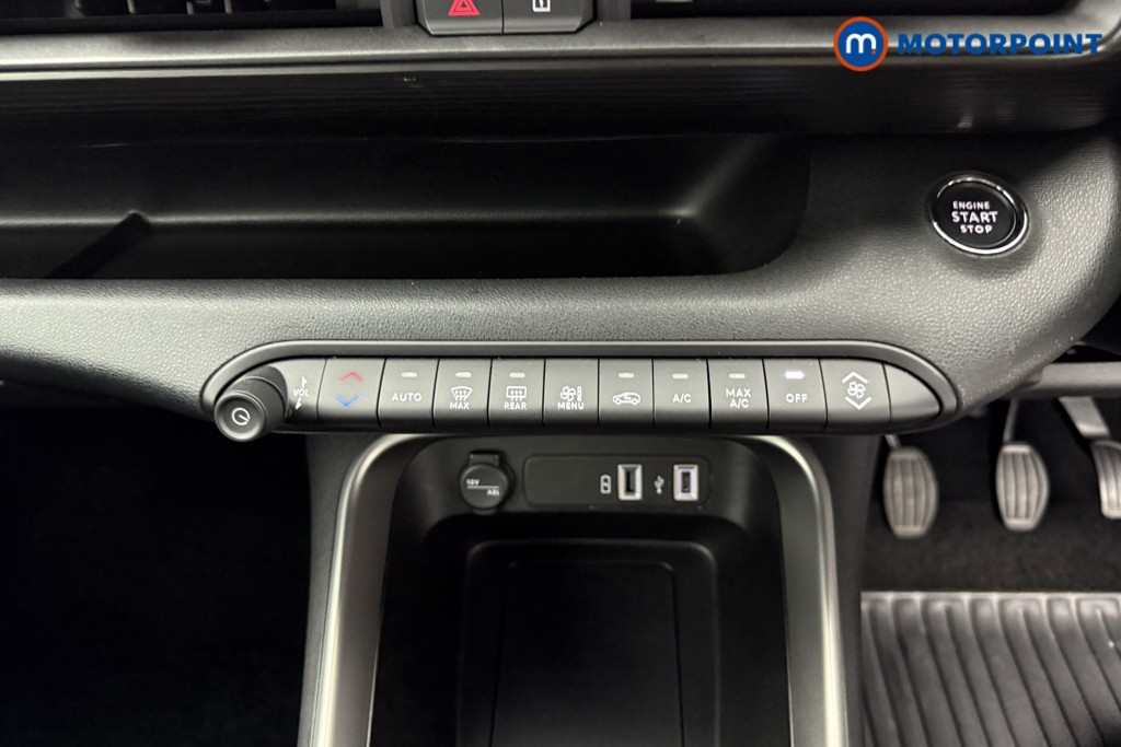 Jeep Avenger Altitude Manual Petrol SUV - Stock Number (1565166) - 10th supplementary image