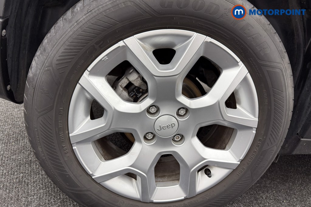 Jeep Avenger Altitude Manual Petrol SUV - Stock Number (1565166) - 28th supplementary image