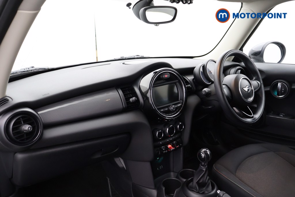 Mini Hatchback Cooper Manual Petrol Hatchback - Stock Number (1565187) - 11th supplementary image
