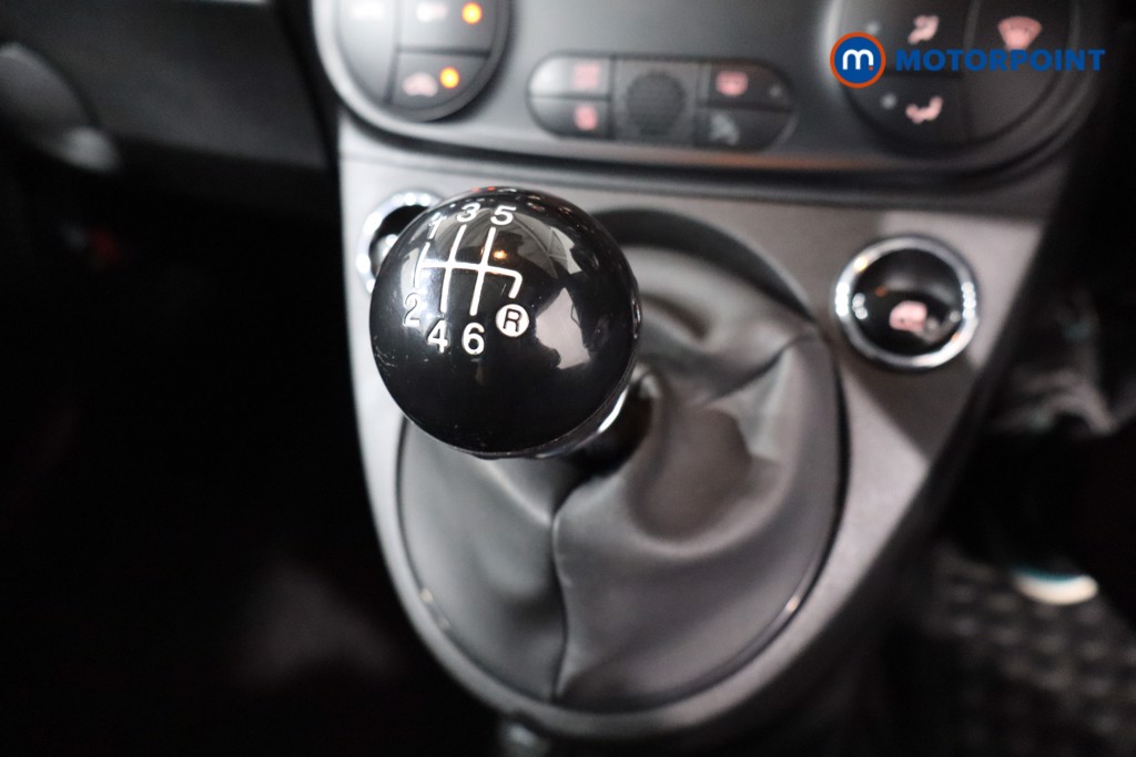 Fiat 500 1.0 Mild Hybrid 3Dr Manual Petrol-Electric Hybrid Hatchback - Stock Number (1565259) - 14th supplementary image