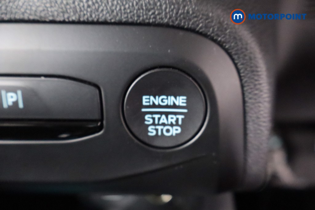 Ford Focus Active Manual Petrol-Electric Hybrid Hatchback - Stock Number (1565382) - 13th supplementary image