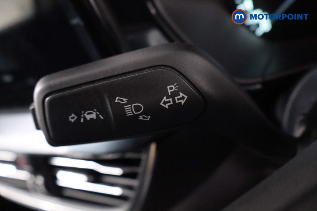 Ford Focus Active Manual Petrol-Electric Hybrid Hatchback - Stock Number (1565382) - 19th supplementary image