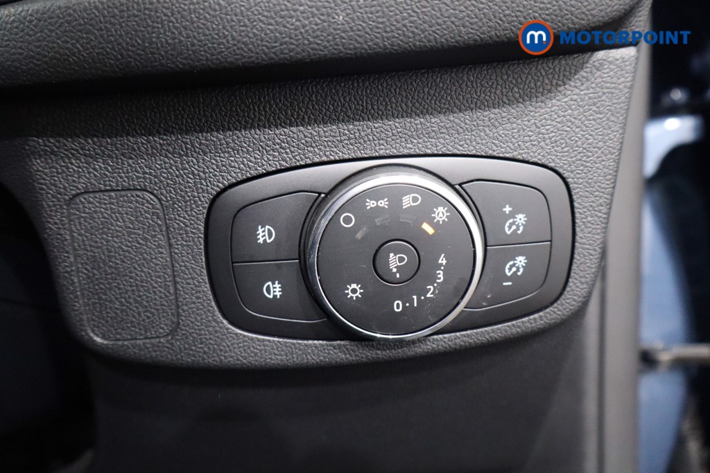 Ford Focus Active Manual Petrol-Electric Hybrid Hatchback - Stock Number (1565382) - 21st supplementary image