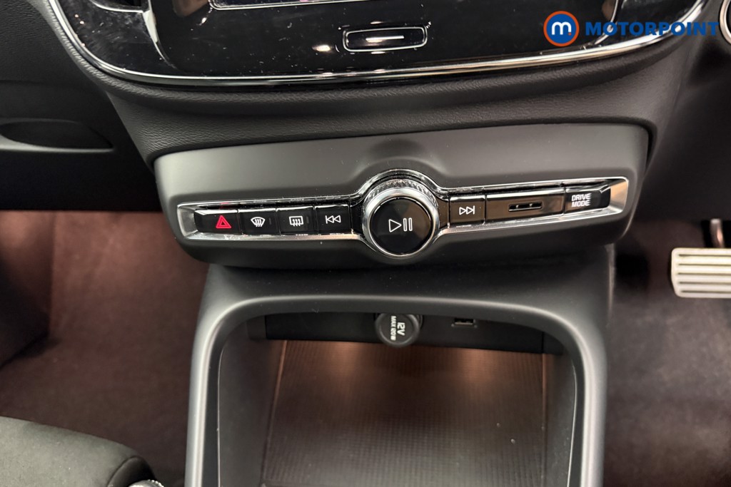 Volvo Xc40 R Design Automatic Petrol Plug-In Hybrid SUV - Stock Number (1565496) - 10th supplementary image