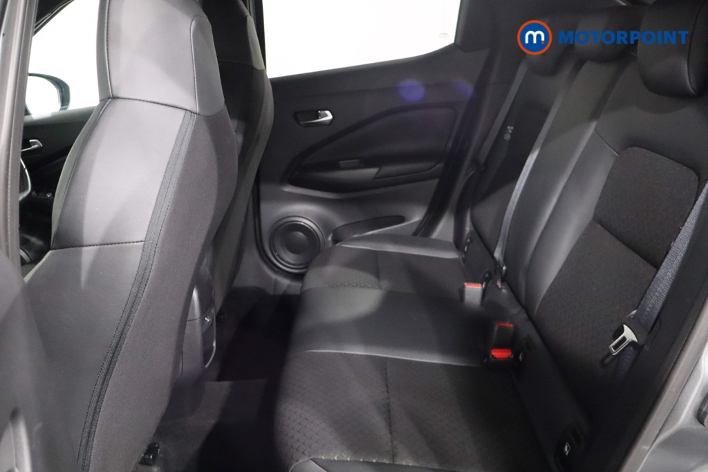Nissan Juke N-Connecta Manual Petrol SUV - Stock Number (1566107) - 5th supplementary image