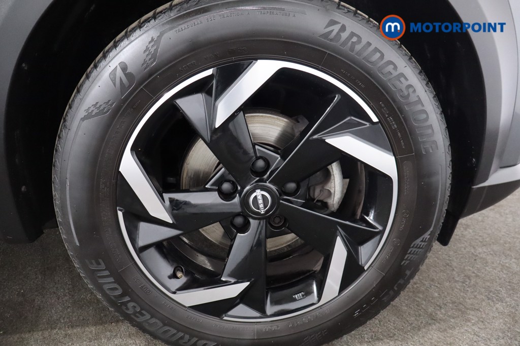 Nissan Juke N-Connecta Manual Petrol SUV - Stock Number (1566107) - 10th supplementary image