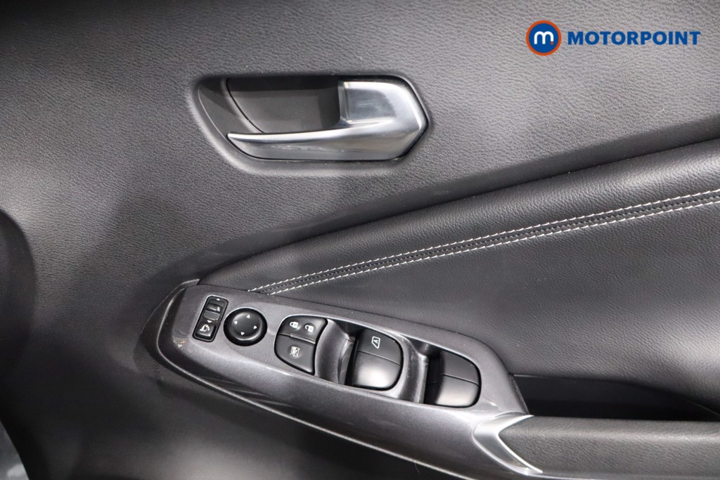Nissan Juke N-Connecta Manual Petrol SUV - Stock Number (1566107) - 22nd supplementary image