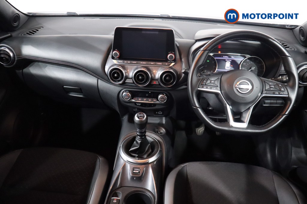 Nissan Juke N-Connecta Manual Petrol SUV - Stock Number (1566107) - 1st supplementary image