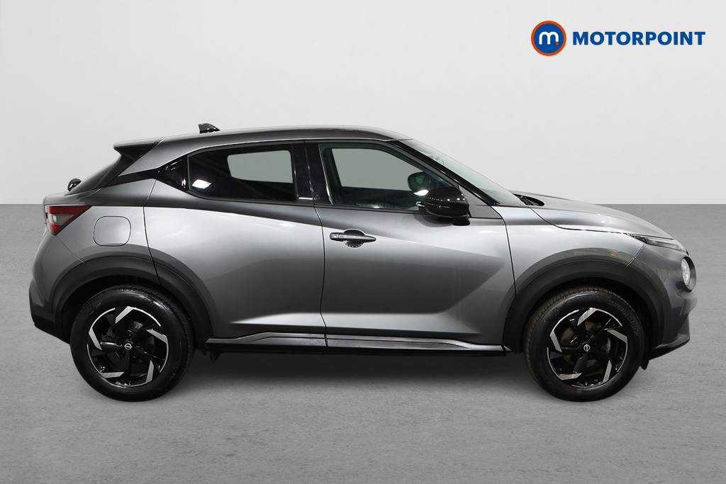 Nissan Juke N-Connecta Manual Petrol SUV - Stock Number (1566107) - Drivers side