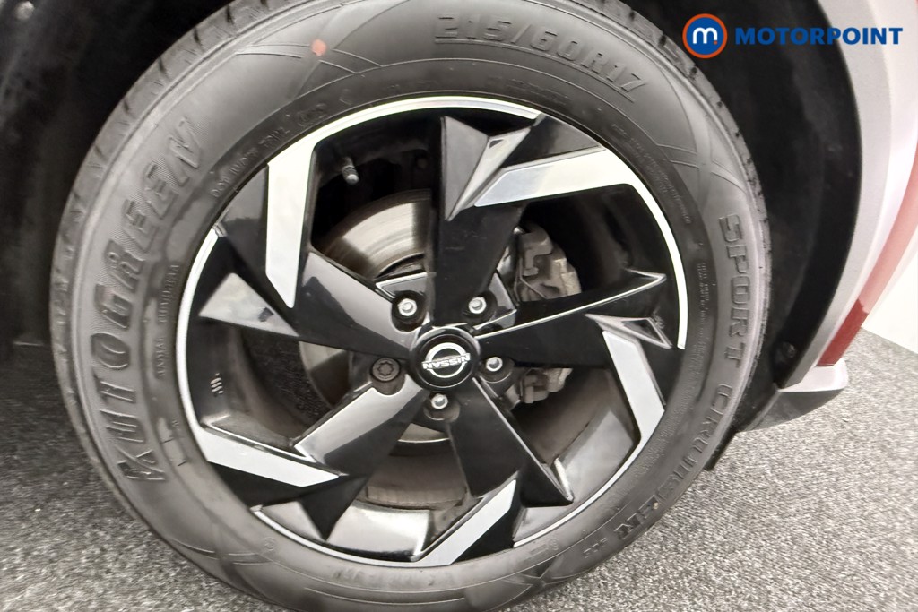 Nissan Juke N-Connecta Manual Petrol SUV - Stock Number (1566112) - 32nd supplementary image