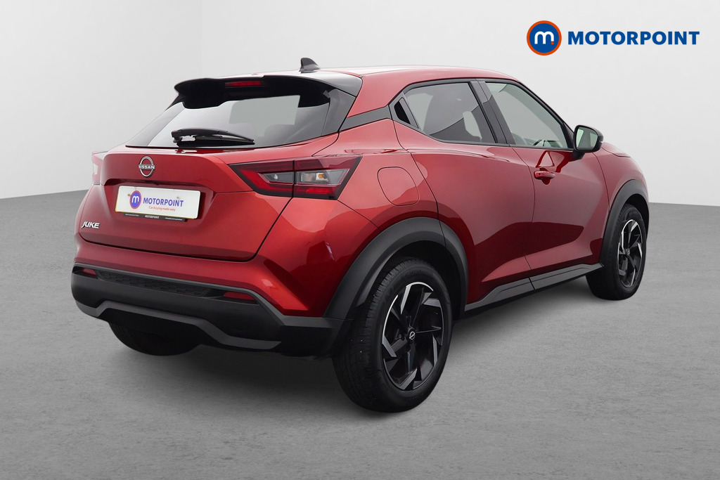 Nissan Juke N-Connecta Manual Petrol SUV - Stock Number (1566112) - Drivers side rear corner