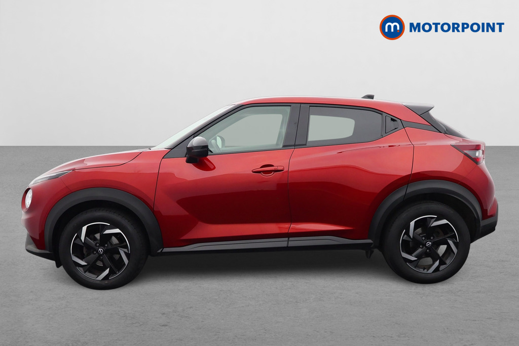 Nissan Juke N-Connecta Manual Petrol SUV - Stock Number (1566112) - Passenger side