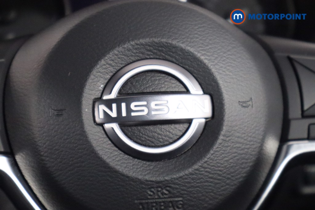 Nissan Juke N-Connecta Manual Petrol SUV - Stock Number (1566131) - 17th supplementary image