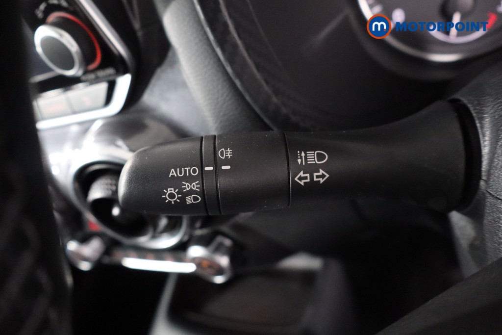 Nissan Juke N-Connecta Manual Petrol SUV - Stock Number (1566131) - 19th supplementary image