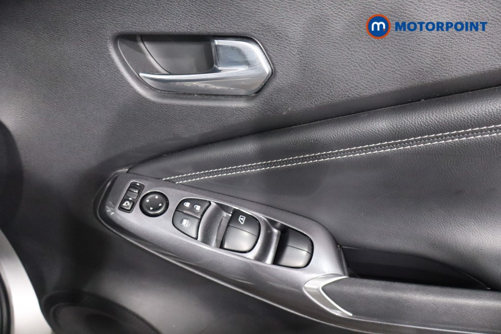 Nissan Juke N-Connecta Manual Petrol SUV - Stock Number (1566131) - 22nd supplementary image