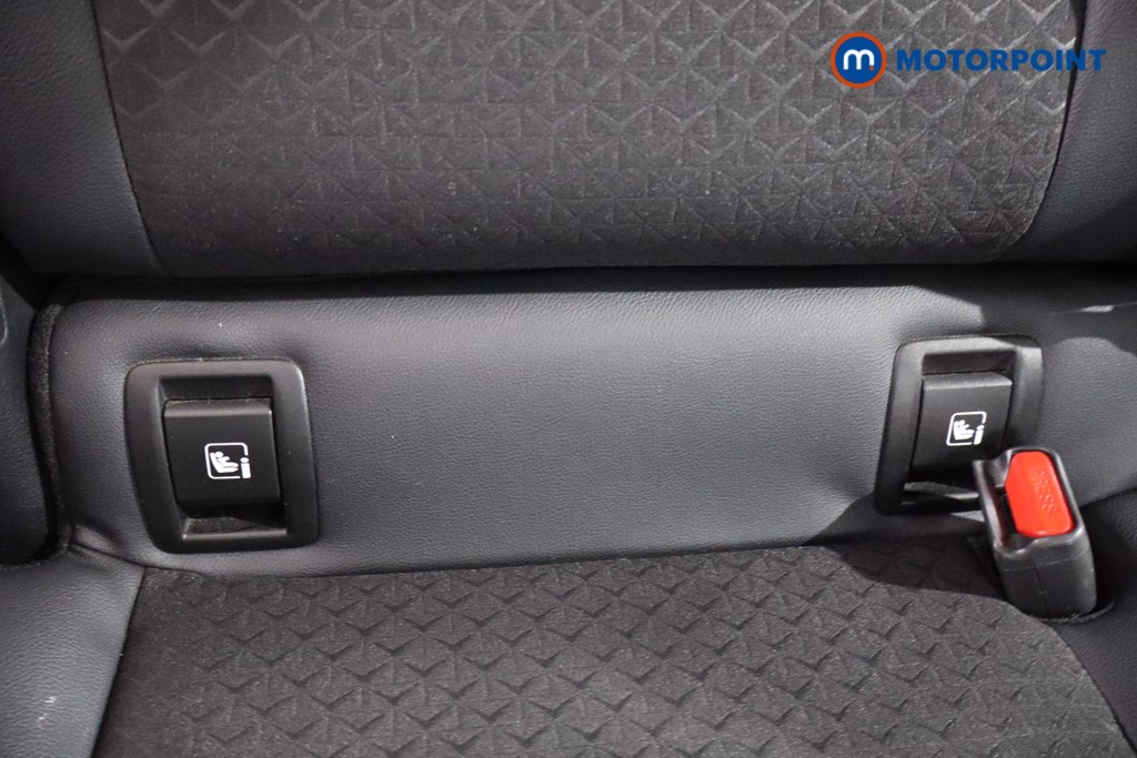 Nissan Juke N-Connecta Manual Petrol SUV - Stock Number (1566131) - 25th supplementary image