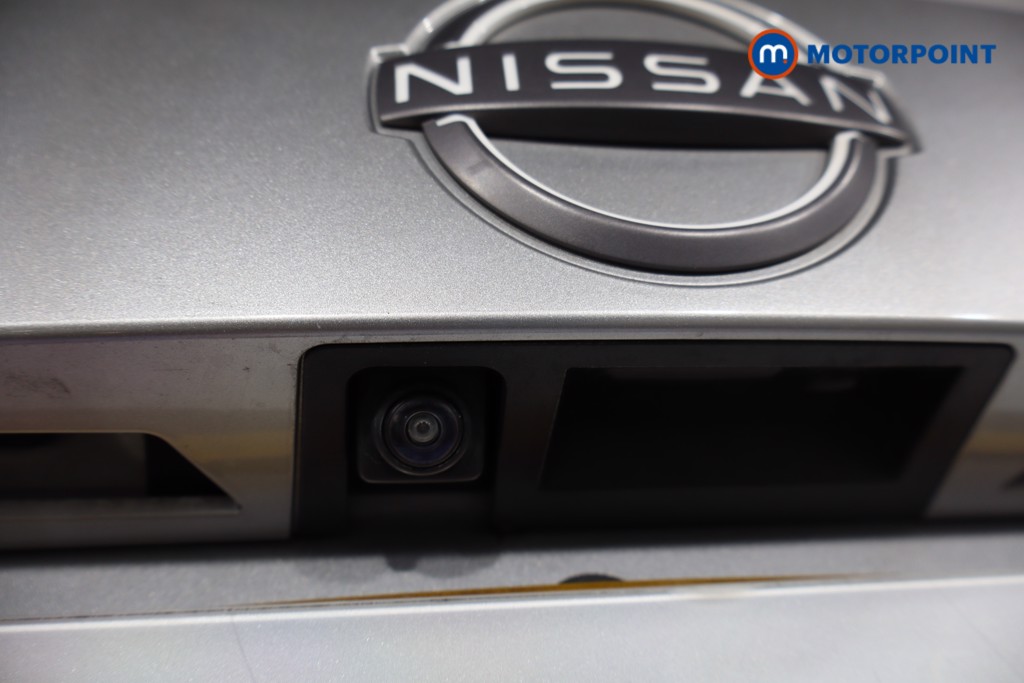 Nissan Juke N-Connecta Manual Petrol SUV - Stock Number (1566131) - 34th supplementary image