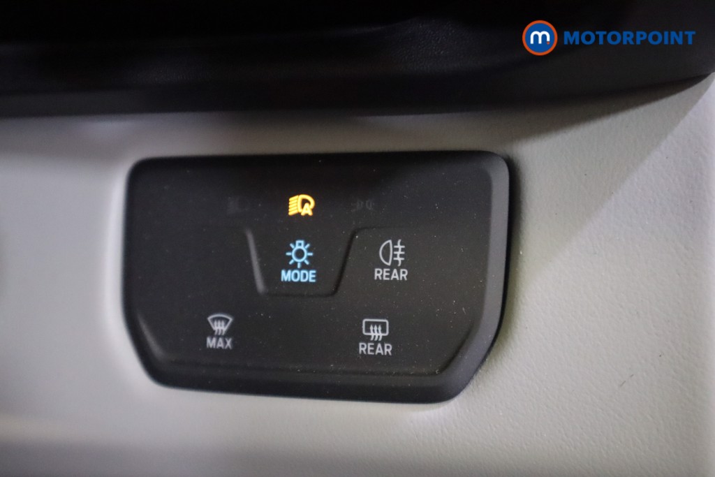 Ford Explorer Select Automatic Electric SUV - Stock Number (1566223) - 10th supplementary image