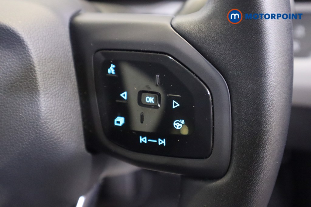 Ford Explorer Select Automatic Electric SUV - Stock Number (1566223) - 11th supplementary image