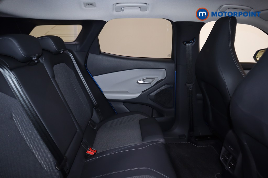 Ford Explorer Select Automatic Electric SUV - Stock Number (1566223) - 15th supplementary image