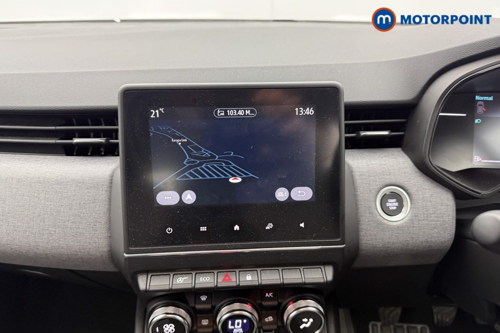 Renault Clio Evolution Manual Petrol Hatchback - Stock Number (1566325) - 2nd supplementary image