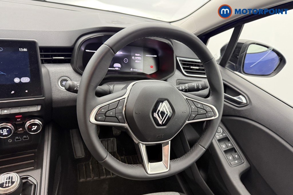 Renault Clio Evolution Manual Petrol Hatchback - Stock Number (1566325) - 3rd supplementary image