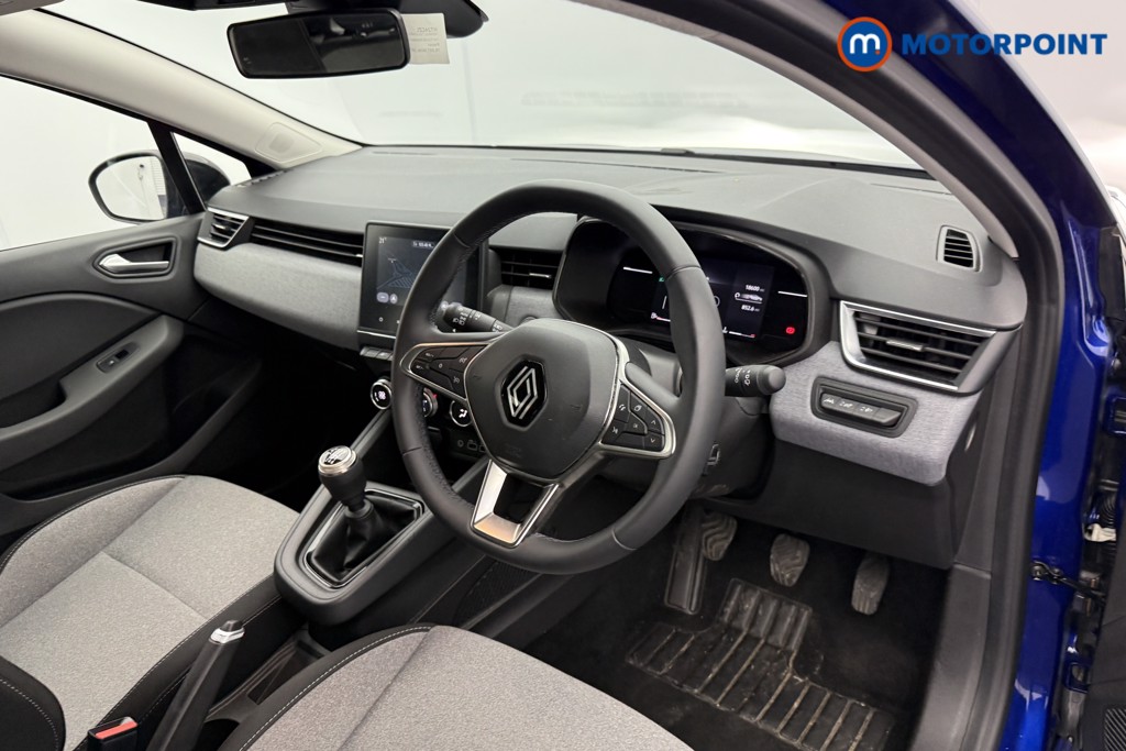 Renault Clio Evolution Manual Petrol Hatchback - Stock Number (1566325) - 4th supplementary image