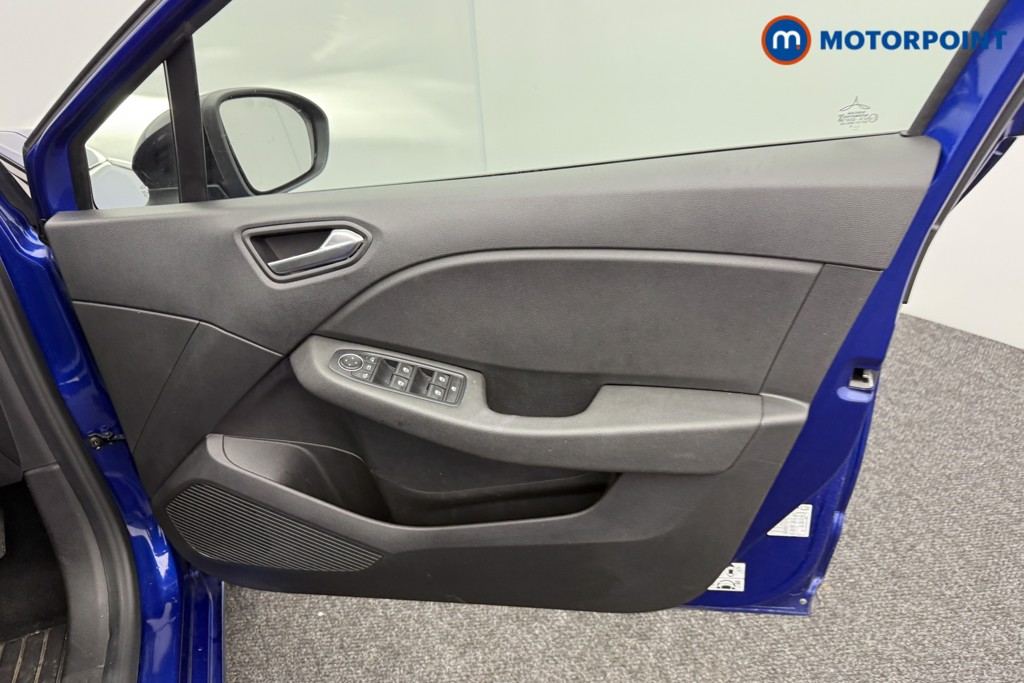 Renault Clio Evolution Manual Petrol Hatchback - Stock Number (1566325) - 17th supplementary image