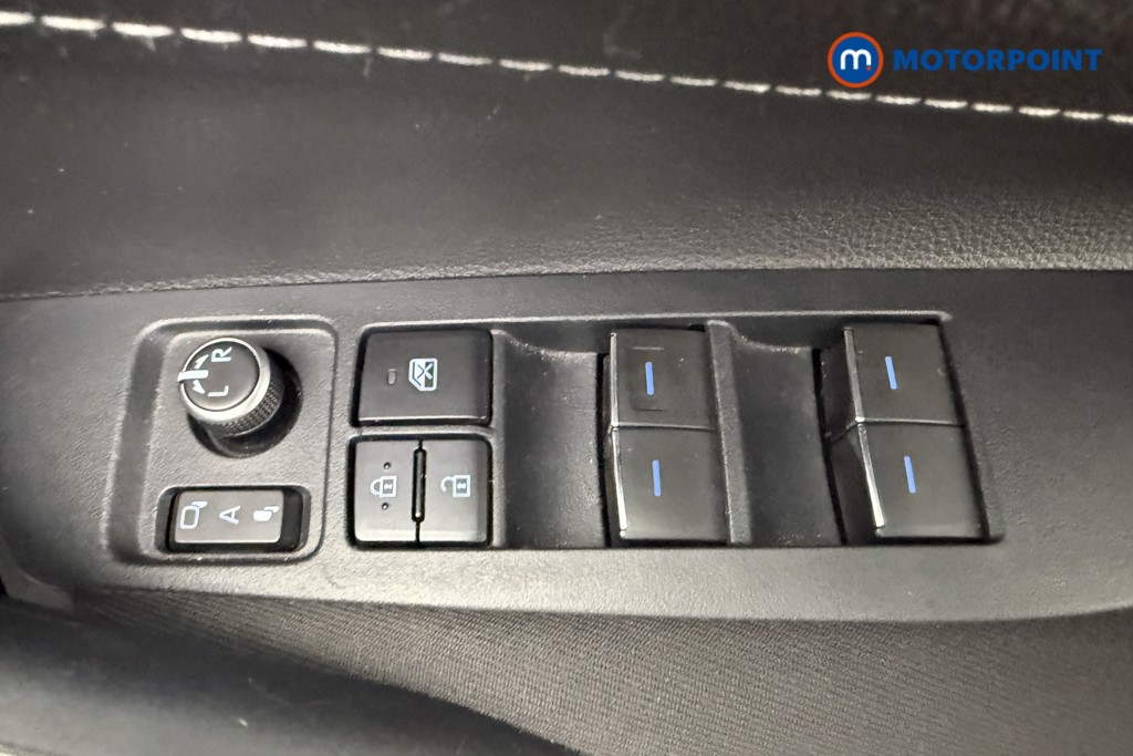 Toyota Corolla Gr Sport Automatic Petrol-Electric Hybrid Hatchback - Stock Number (1566389) - 4th supplementary image