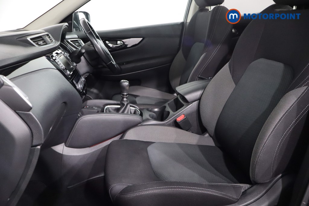 Nissan Qashqai N-Connecta Manual Petrol SUV - Stock Number (1566693) - 4th supplementary image