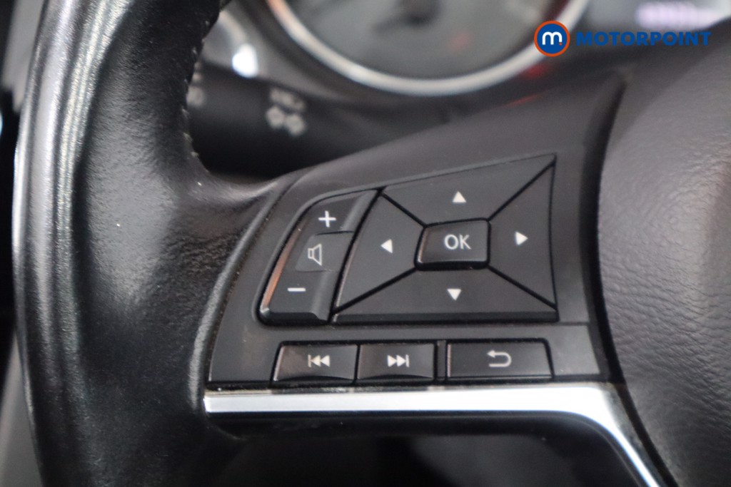 Nissan Qashqai N-Connecta Manual Petrol SUV - Stock Number (1566693) - 7th supplementary image