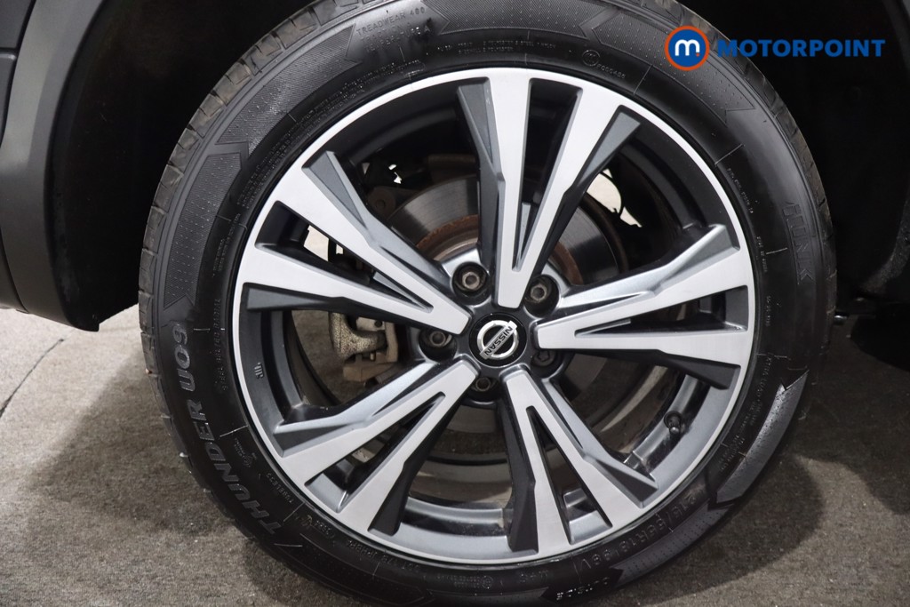 Nissan Qashqai N-Connecta Manual Petrol SUV - Stock Number (1566693) - 9th supplementary image