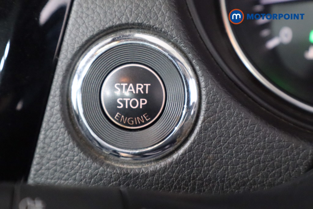 Nissan Qashqai N-Connecta Manual Petrol SUV - Stock Number (1566693) - 13th supplementary image