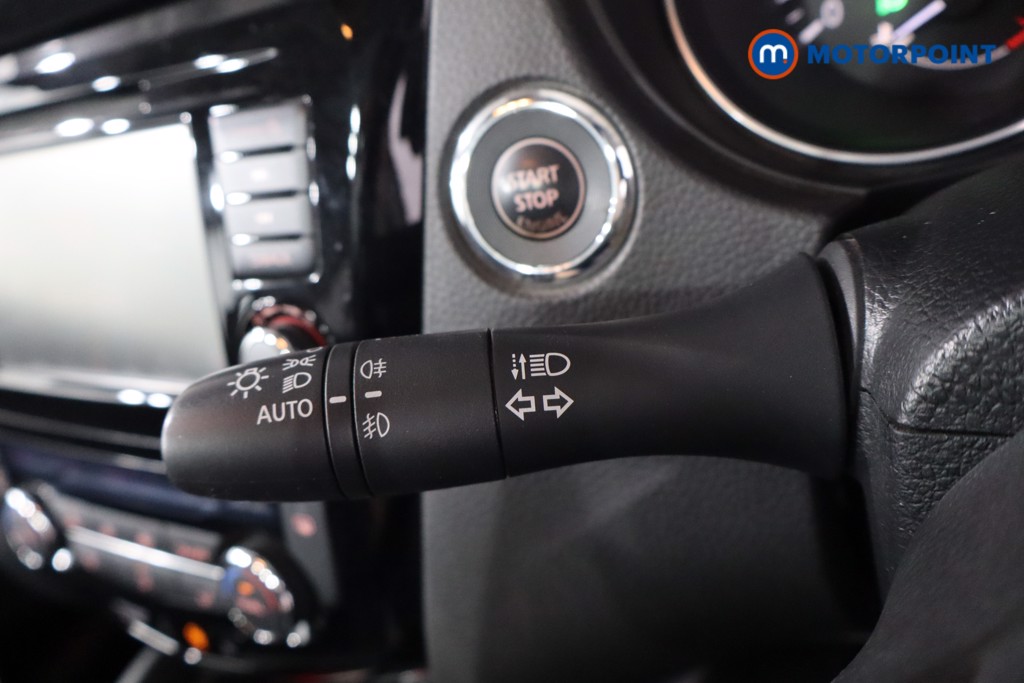Nissan Qashqai N-Connecta Manual Petrol SUV - Stock Number (1566693) - 19th supplementary image