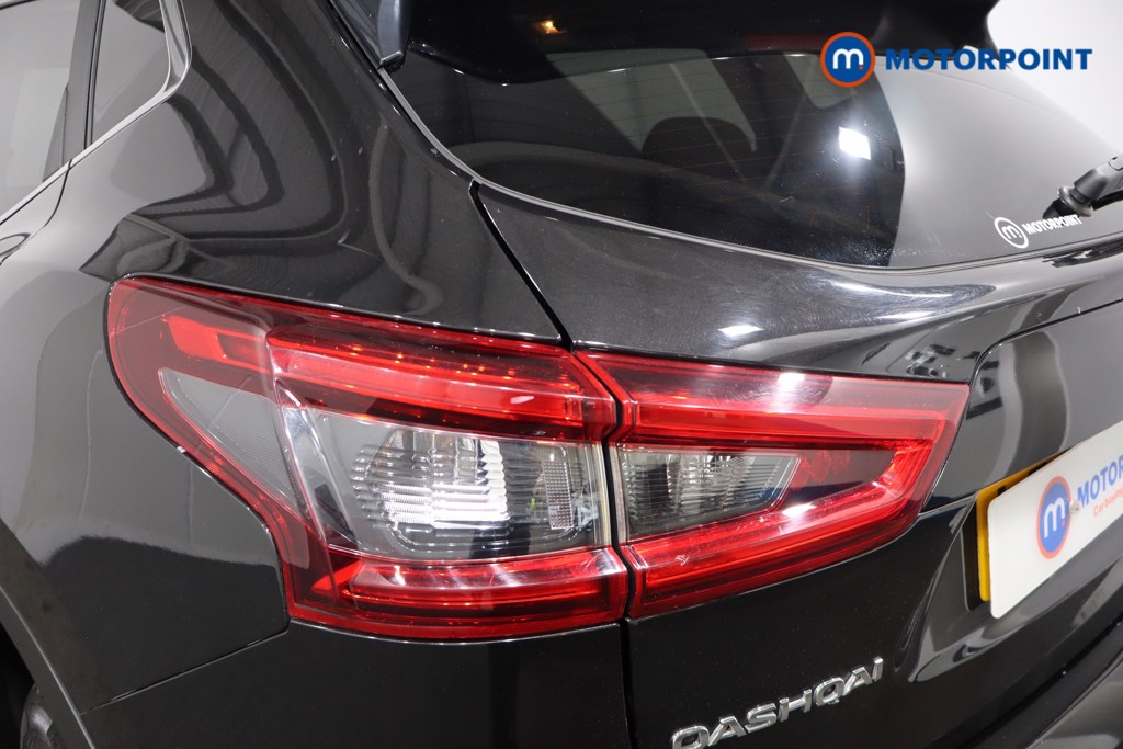 Nissan Qashqai N-Connecta Manual Petrol SUV - Stock Number (1566693) - 32nd supplementary image