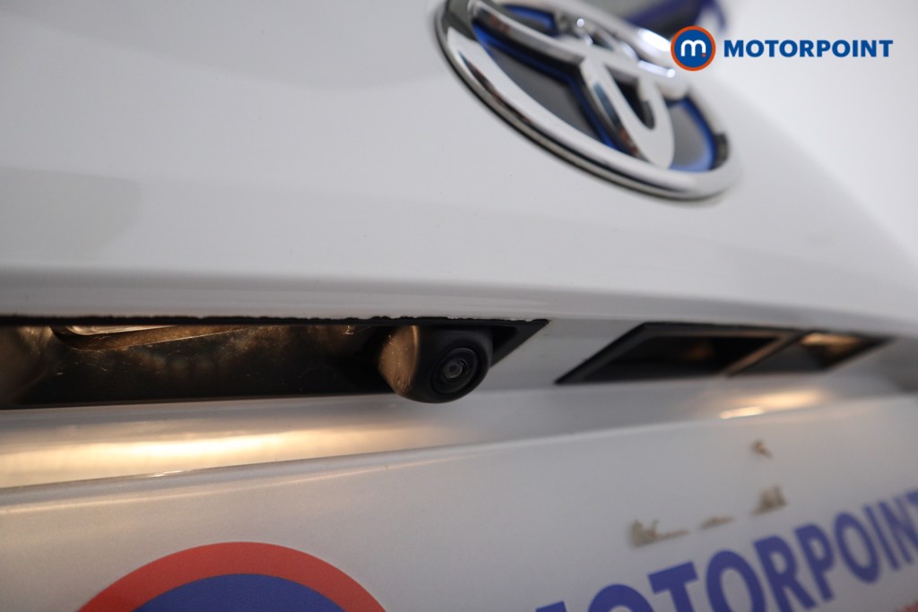 Toyota Corolla Excel Automatic Petrol-Electric Hybrid Estate - Stock Number (1566715) - 19th supplementary image