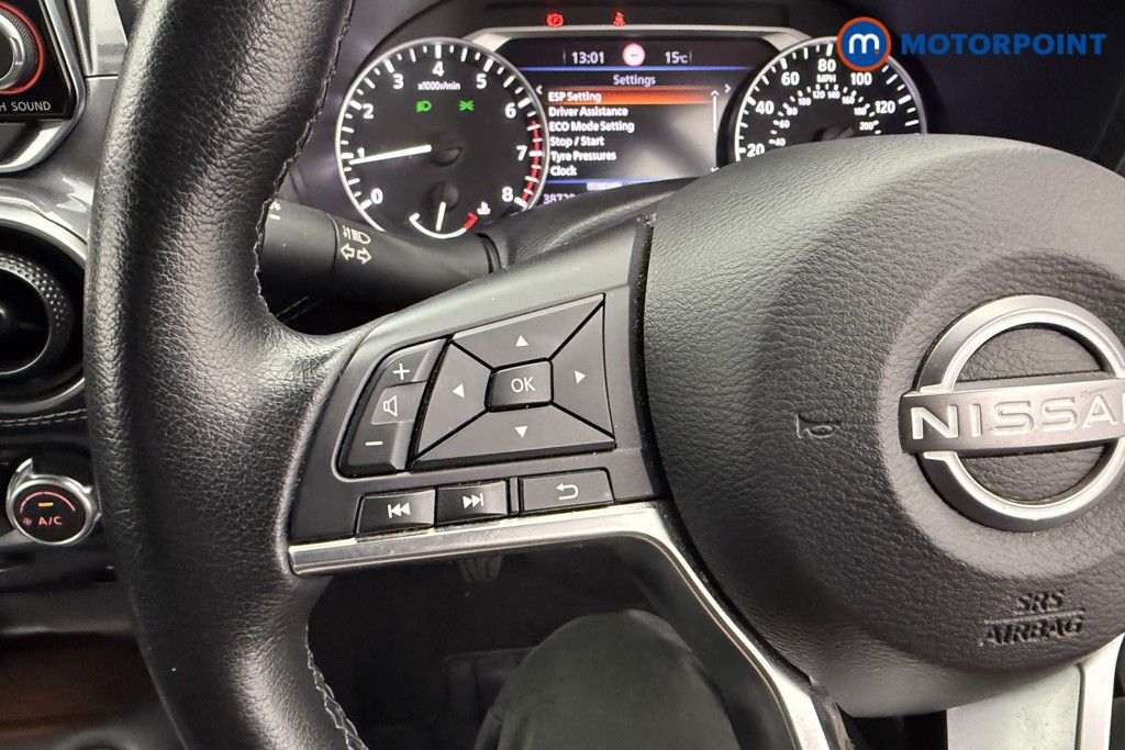 Nissan Juke N-Connecta Manual Petrol SUV - Stock Number (1566983) - 14th supplementary image