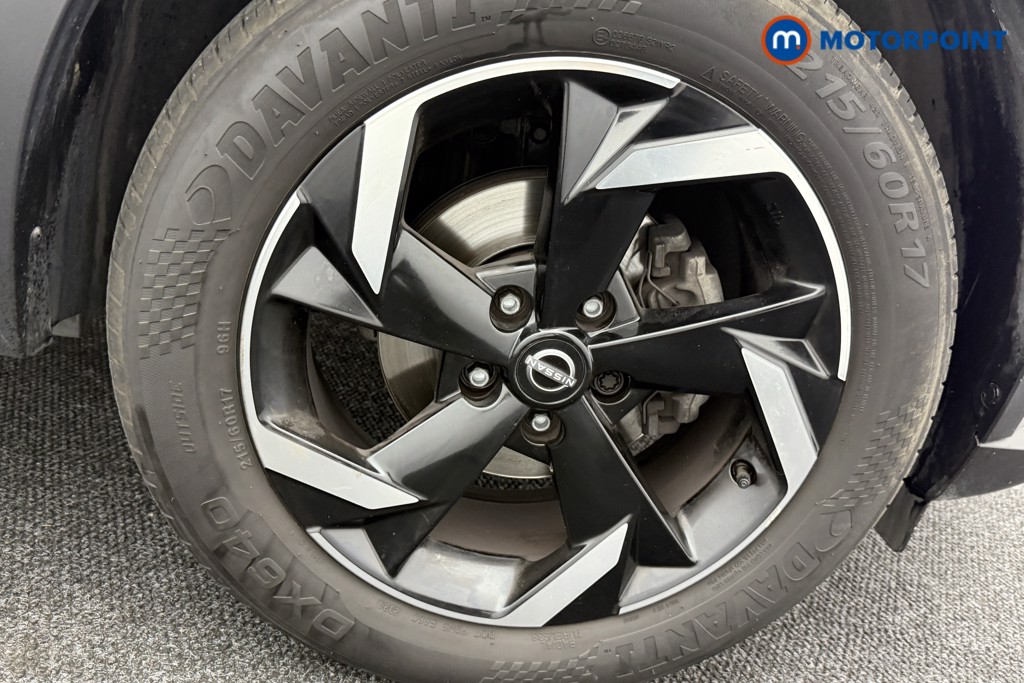 Nissan Juke N-Connecta Manual Petrol SUV - Stock Number (1566983) - 33rd supplementary image