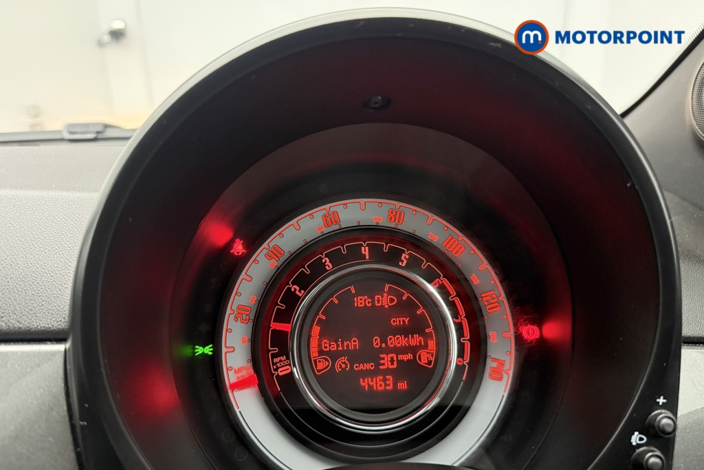 Fiat 500 Lounge Manual Petrol-Electric Hybrid Hatchback - Stock Number (1567094) - 3rd supplementary image