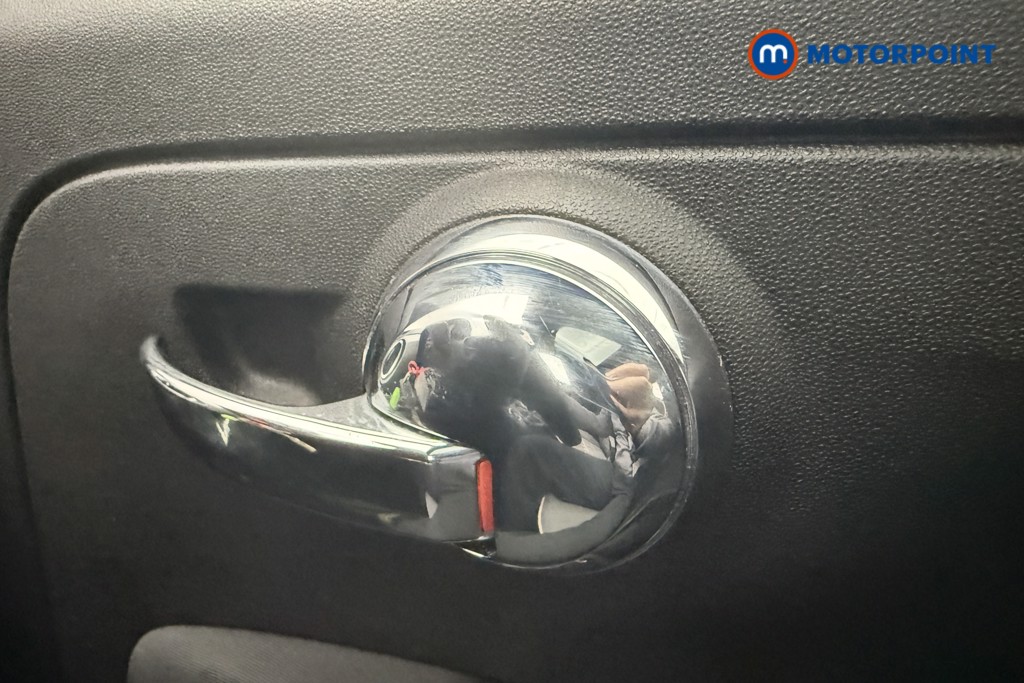 Fiat 500 Lounge Manual Petrol-Electric Hybrid Hatchback - Stock Number (1567094) - 14th supplementary image