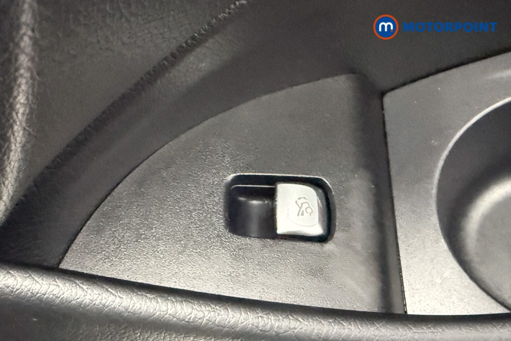 Mercedes-Benz E Class Amg Line Night Edition Automatic Diesel Plug-In Hybrid Estate - Stock Number (1567100) - 19th supplementary image
