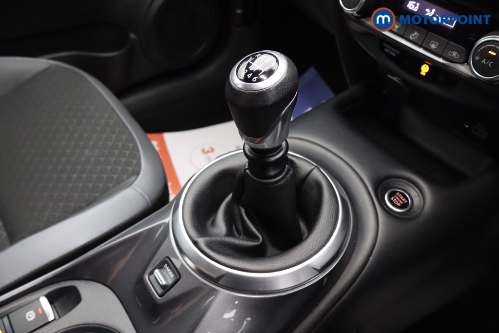 Nissan Juke N-Connecta Manual Petrol SUV - Stock Number (1567170) - 10th supplementary image