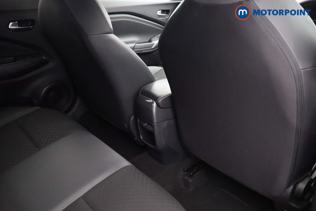 Nissan Juke N-Connecta Manual Petrol SUV - Stock Number (1567170) - 20th supplementary image
