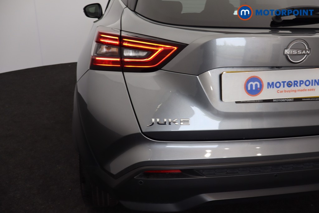 Nissan Juke N-Connecta Manual Petrol SUV - Stock Number (1567170) - 30th supplementary image