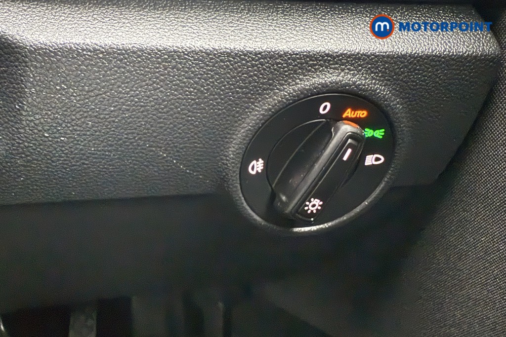 Volkswagen T-Roc Life Manual Petrol SUV - Stock Number (1567401) - 13th supplementary image